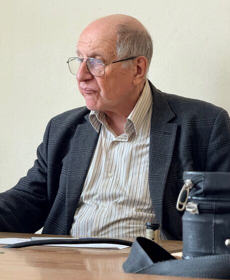 Хандамиров Виктор Леванович